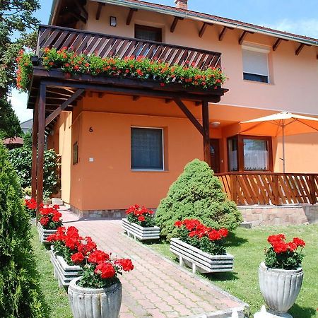 Antal Apartmanok Zalakaros Szoba fotó
