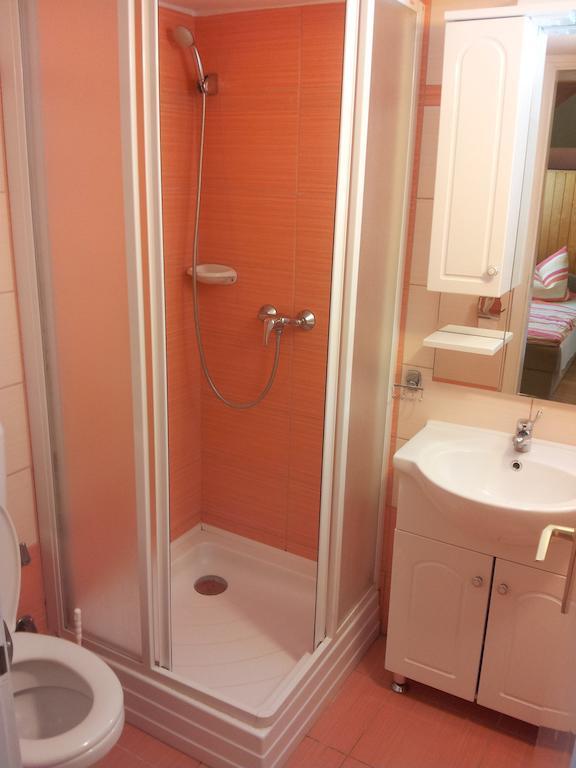 Antal Apartmanok Zalakaros Szoba fotó